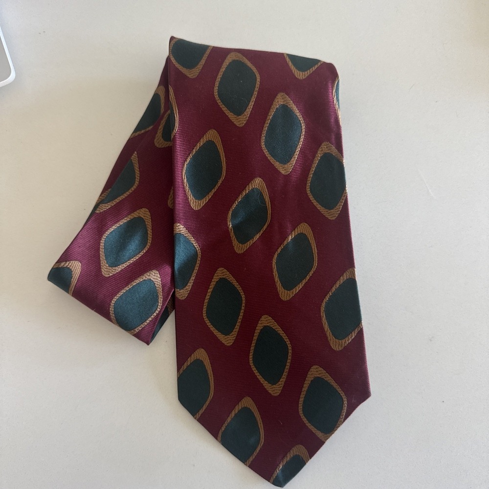 Talbots Studio For Rodger Steven's Mens‎ Italian Silk Tie Burgundy Print